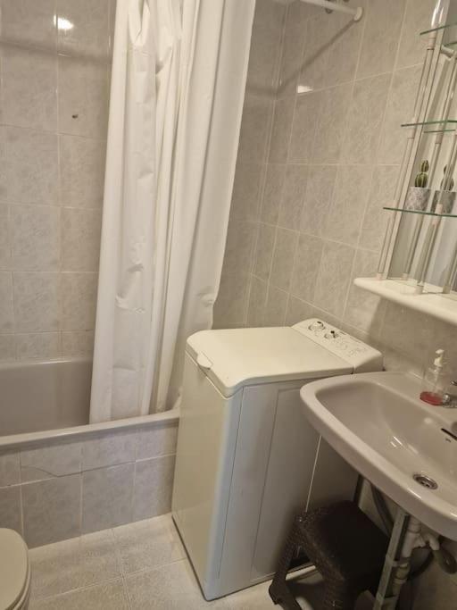 Studio Flat 150M Away From Beach Torrevieja Exterior photo