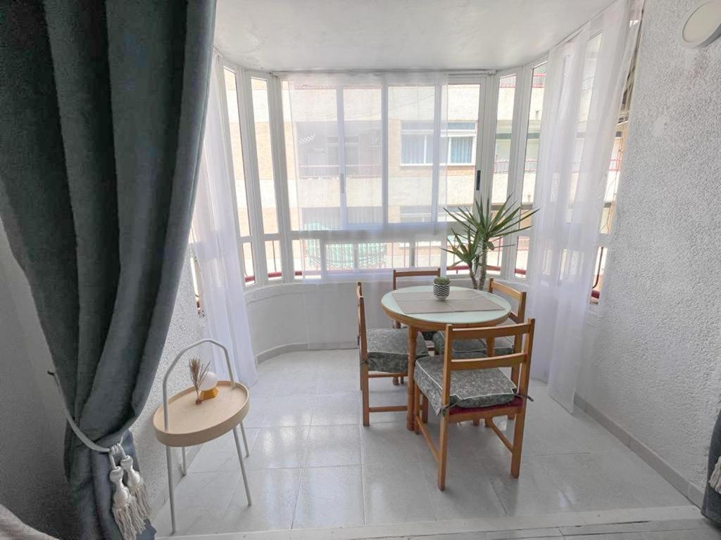 Studio Flat 150M Away From Beach Torrevieja Exterior photo